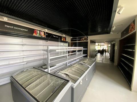 комерційна за адресою Шкільна вул. (Юрія Гагаріна), 3