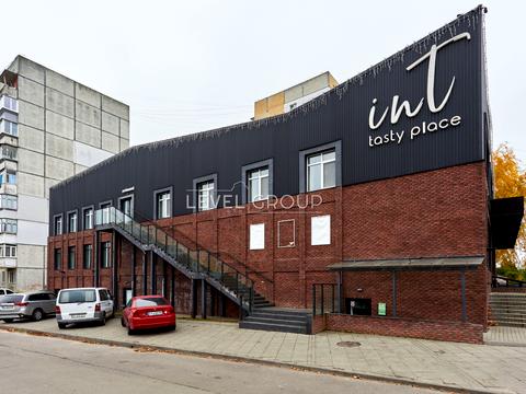 комерційна за адресою Шкільна вул. (Юрія Гагаріна), 3