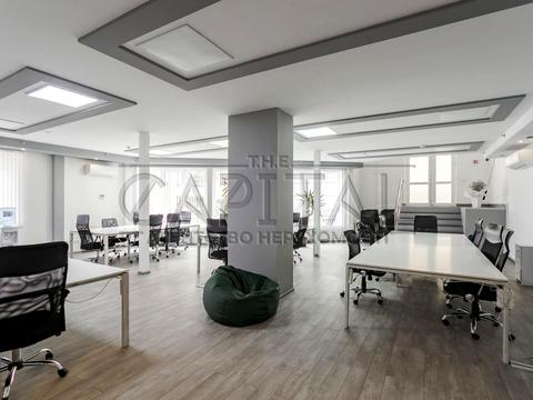 комерційна за адресою Саксаганського вул., 70А