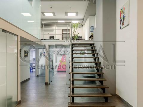 комерційна за адресою Саксаганського вул., 70А