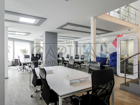 комерційна за адресою Саксаганського вул., 70А