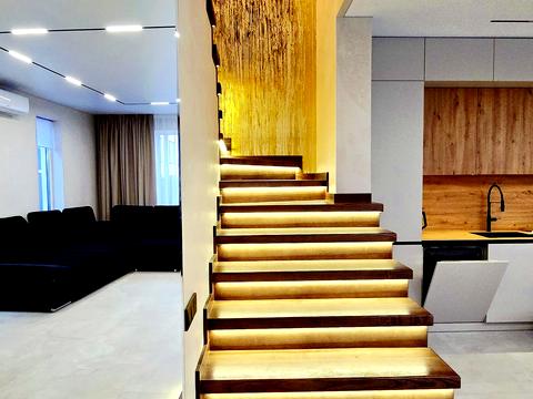 будинок за адресою Райдужна вул., 24