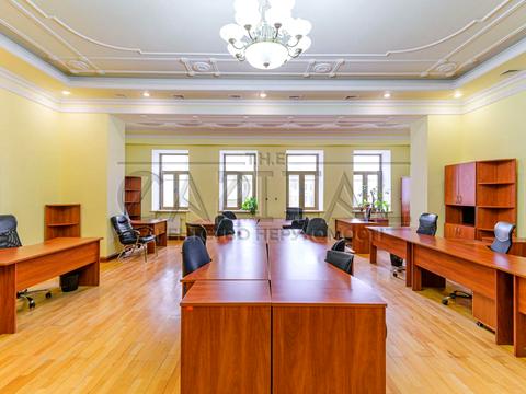 комерційна за адресою Липська вул., 10