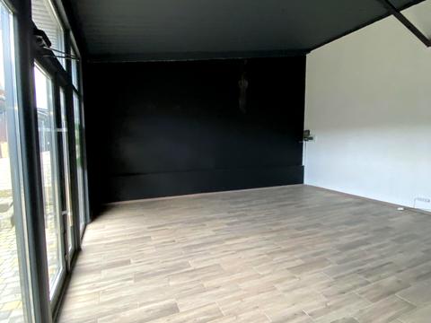 комерційна за адресою Грушевського вул., 68