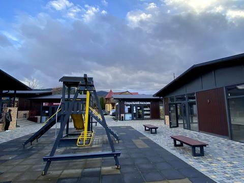 комерційна за адресою Грушевського вул., 68