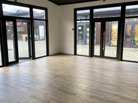 комерційна за адресою Грушевського вул., 68