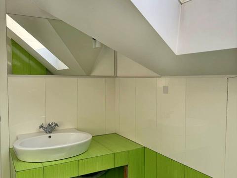 будинок за адресою Богатирська вул.