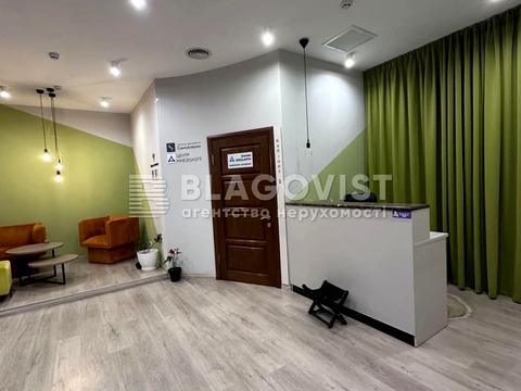 комерційна за адресою Академіка Філатова пров., 3/1