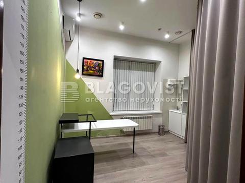 комерційна за адресою Академіка Філатова пров., 3/1