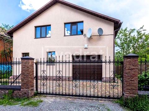 будинок за адресою Приозерна вул.