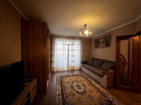 квартира за адресою Хотинська вул., 49-А