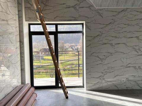 комерційна за адресою Грушевського вул., 72