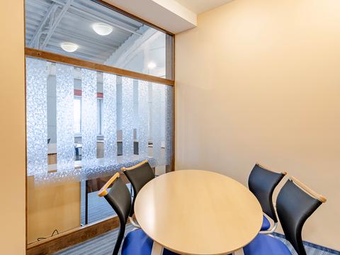 коммерческая по адресу Дегтяревская ул., 33б