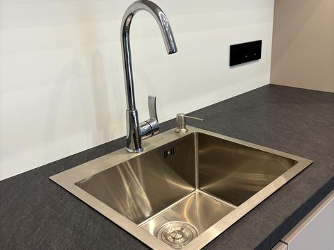 будинок за адресою Міхновського, 9