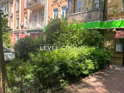 коммерческая по адресу Богдана Хмельницкого ул., 84