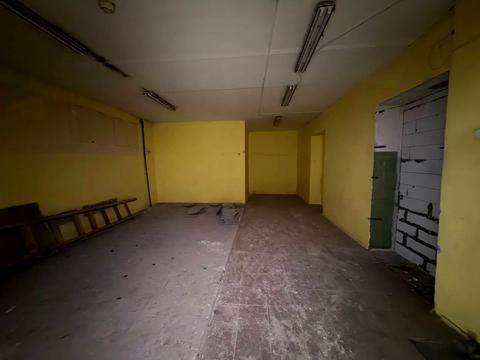 комерційна за адресою Калинова вул., 53