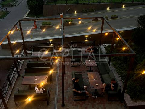 комерційна за адресою Жилянська вул., 59