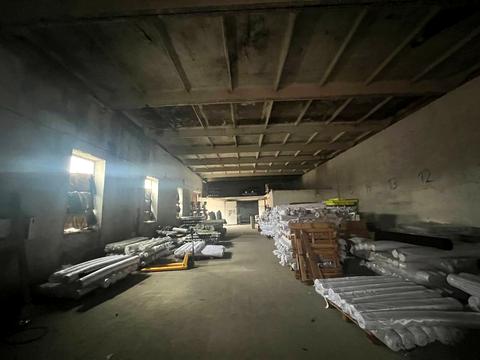 комерційна за адресою Степанкова вул., 8