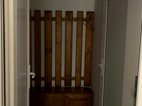 комерційна за адресою Лемківська вул., 4