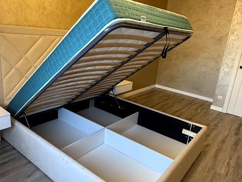 квартира за адресою Загорівська вул. (Багговутівська), 25