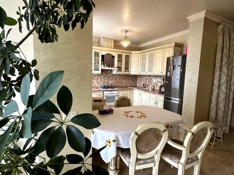 будинок за адресою Миру