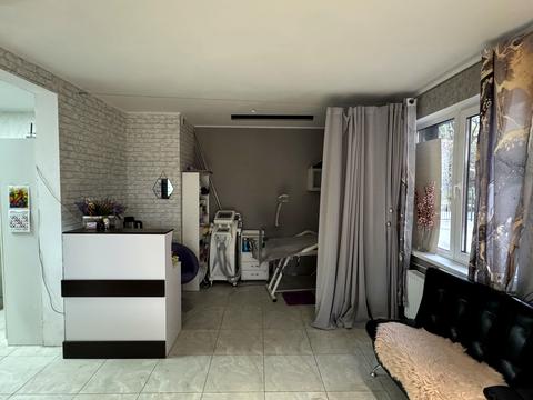 коммерческая по адресу Литературная ул., 10