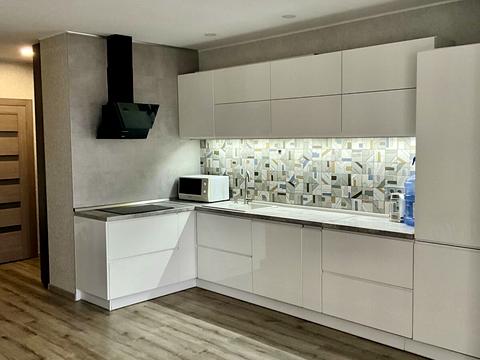 квартира за адресою Дніпровська набережна вул., 18-Б