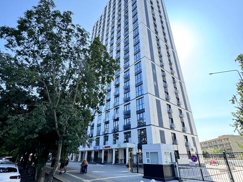 коммерческая по адресу Литературная ул., 10