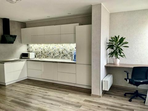 квартира за адресою Дніпровська набережна вул., 18-Б