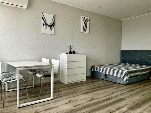 квартира за адресою Дніпровська набережна вул., 18-Б