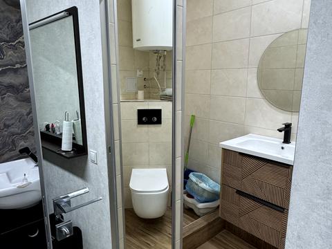 коммерческая по адресу Литературная ул., 10