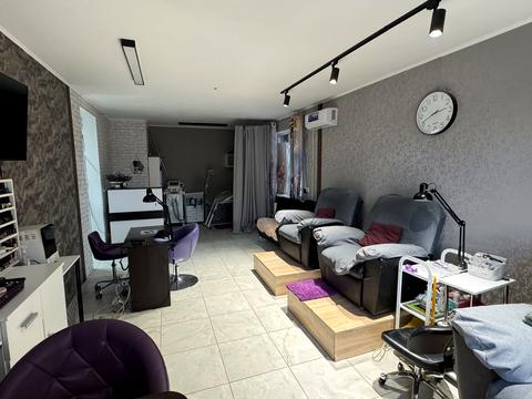 коммерческая по адресу Литературная ул., 10