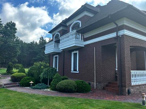 будинок за адресою с. Жереб'ятин (Жовтневе), Заповідна, 10