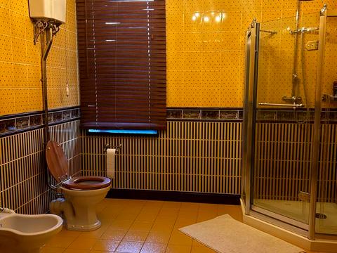 будинок за адресою с. Жереб'ятин (Жовтневе), Заповідна, 10