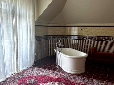 будинок за адресою с. Жереб'ятин (Жовтневе), Заповідна, 10