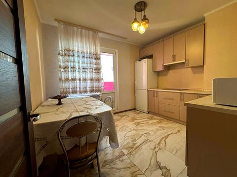 квартира за адресою Ревуцького вул., 54