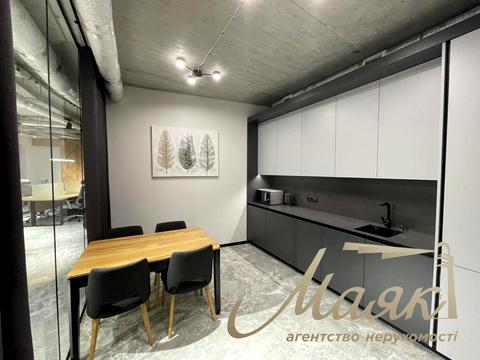 коммерческая по адресу Болсуновская ул. (Сергея Струтинского), 12