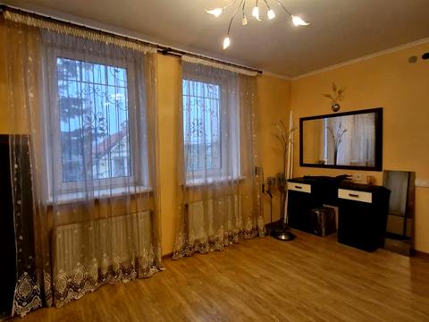 будинок за адресою дніпровська