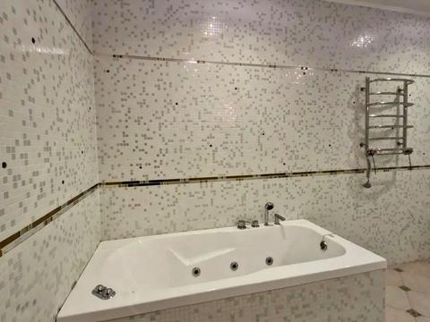 будинок за адресою дніпровська