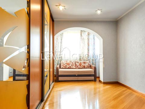 квартира за адресою Анни Ахматової вул., 43