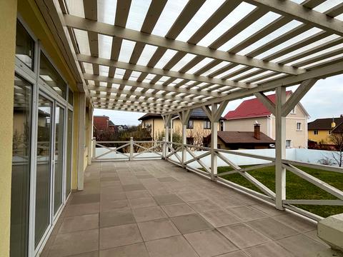 будинок за адресою Андрія Малишка вул. (Льва Толстого)