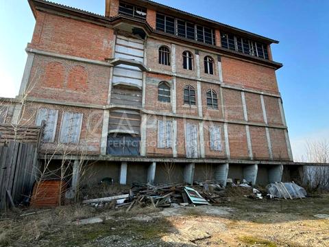 коммерческая по адресу молодіжна, 1