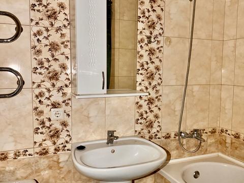 квартира за адресою Сім'ї Кульженків вул. (Петра Дегтяренка), 33