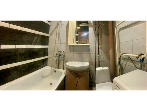 квартира за адресою Високовольтна вул., 10