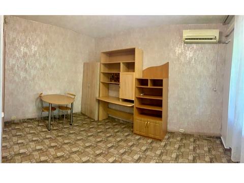 квартира за адресою Високовольтна вул., 10