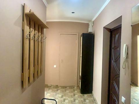 квартира за адресою Високовольтна вул., 10