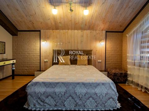 дом по адресу Київська ул.