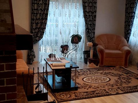 будинок за адресою Першотравнева вул.