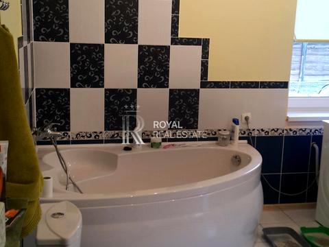 будинок за адресою Першотравнева вул.