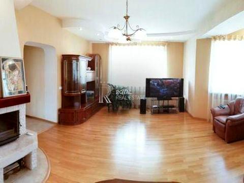 будинок за адресою Щаслива вул.